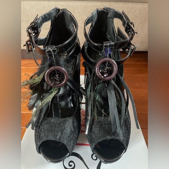 2 Lips Too | Platform Heels - Picture 5 of 6